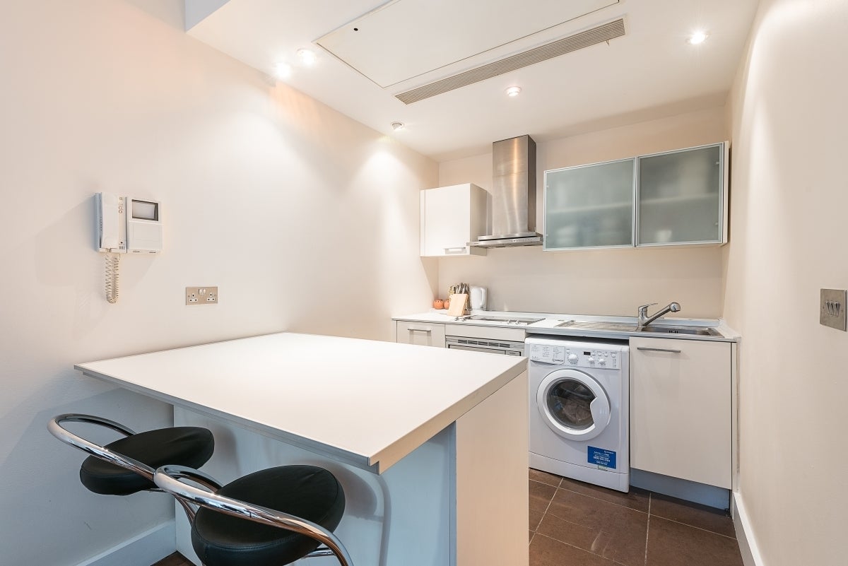 Flat Praed Street in City of Westminster