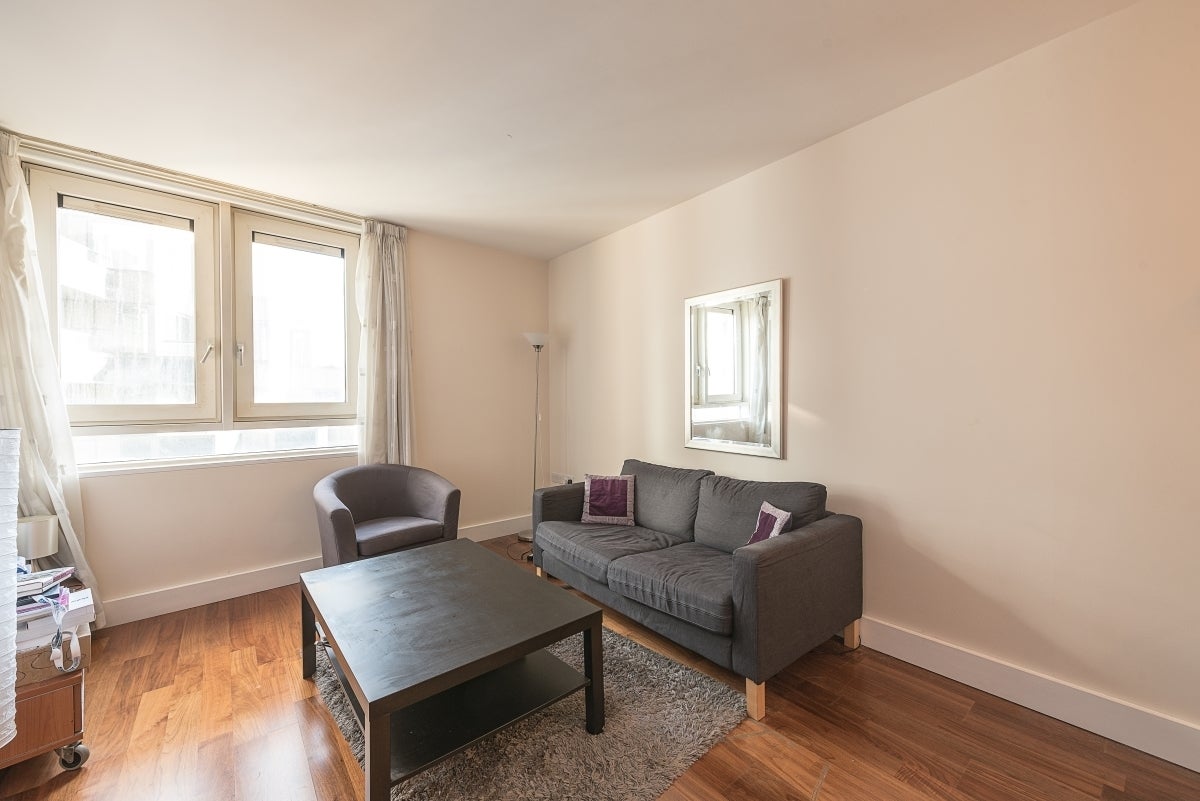 Flat Praed Street in City of Westminster