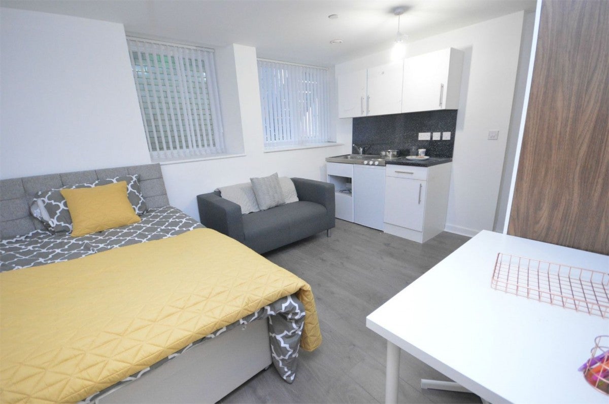 Flat Fawcett Street in Sunderland