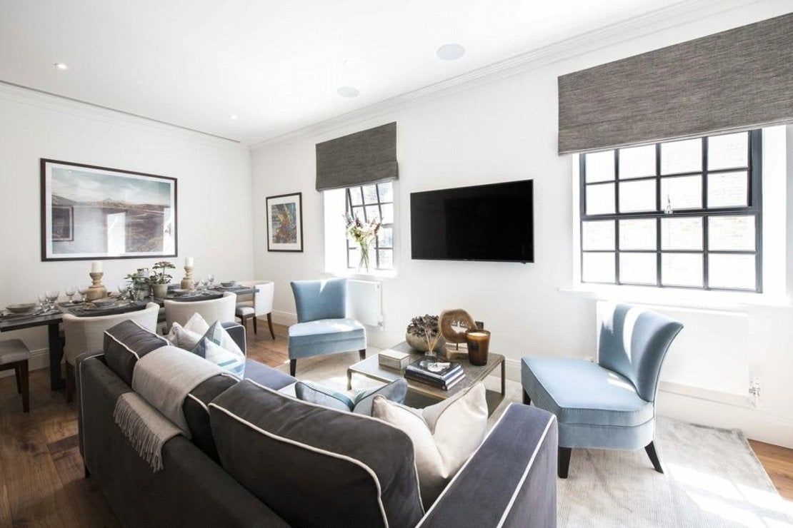 Flat Rainville Road in Greater London