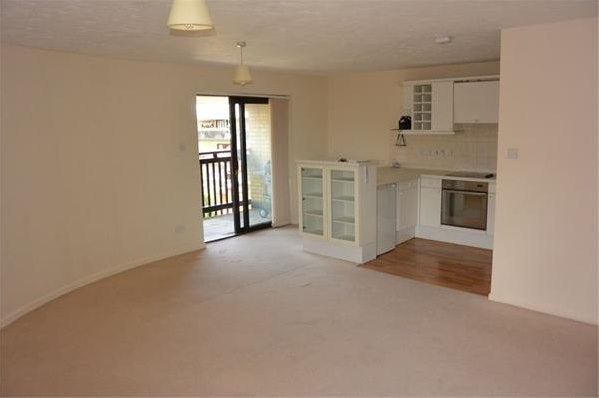 Flat Barrington Mews in Milton Keynes