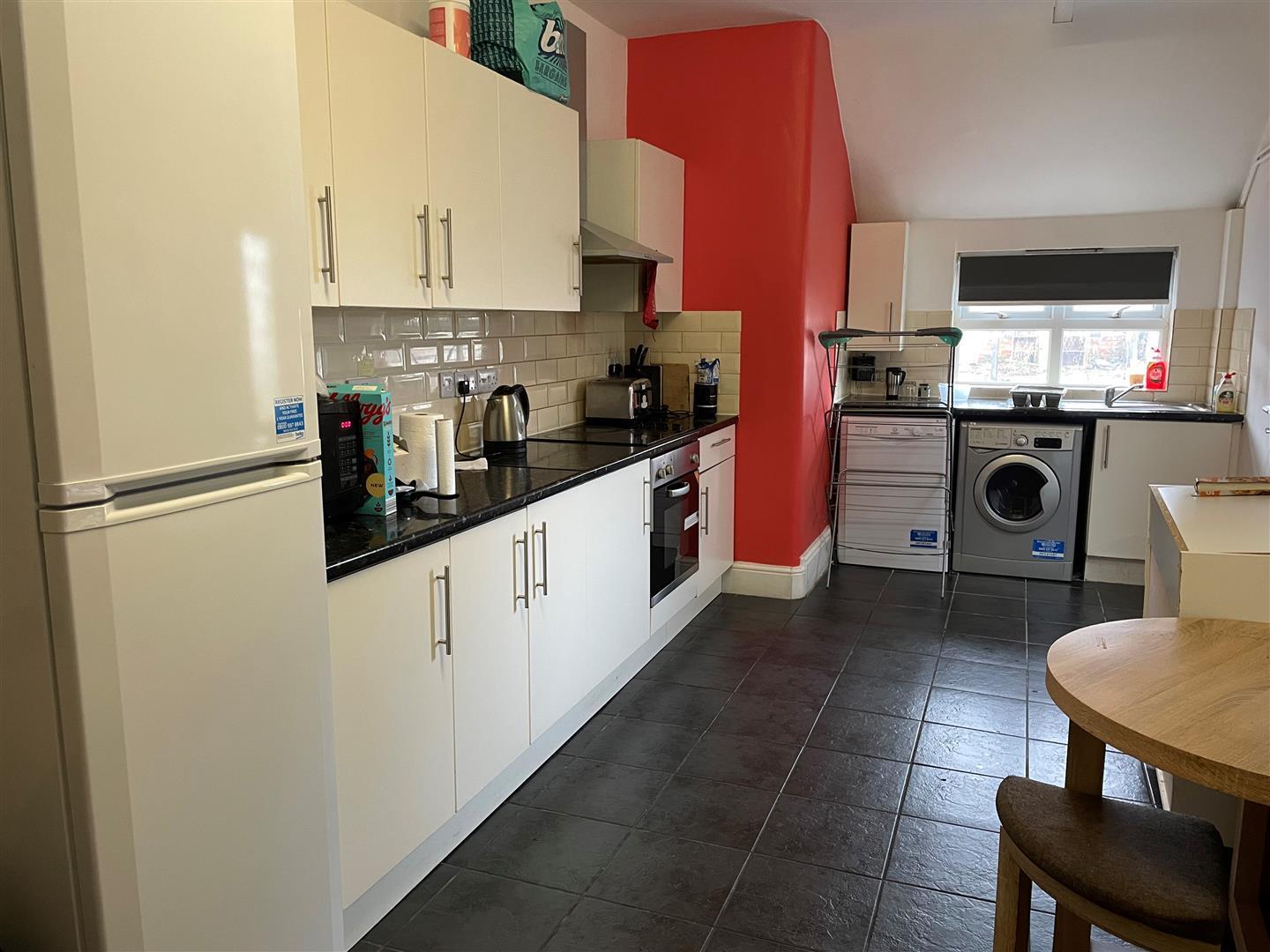 Room St Thomas Road in Derby