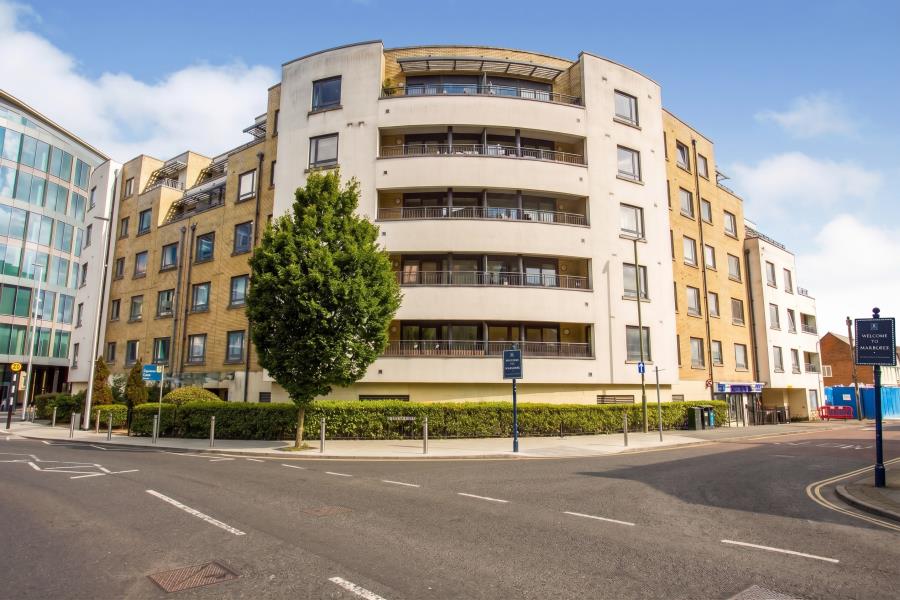 Flat Stanley Road in Woking