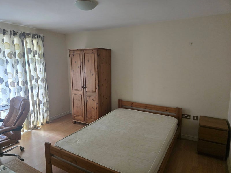 Room Clarence Road in Windsor