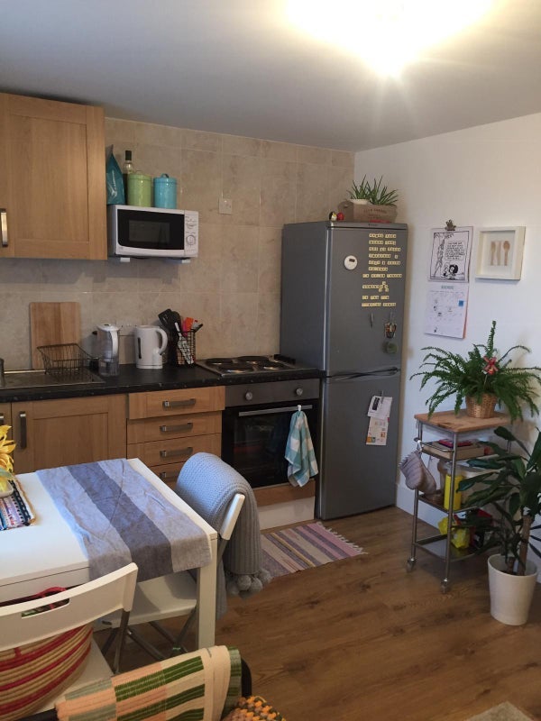 Flat Yeldham Road in Greater London