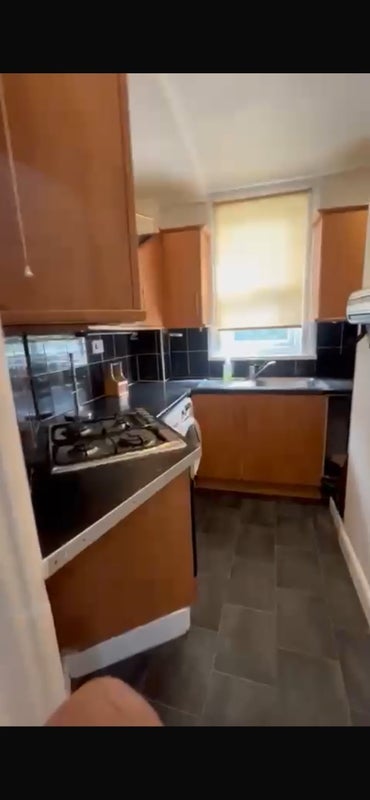 Room Burges Road in Greater London