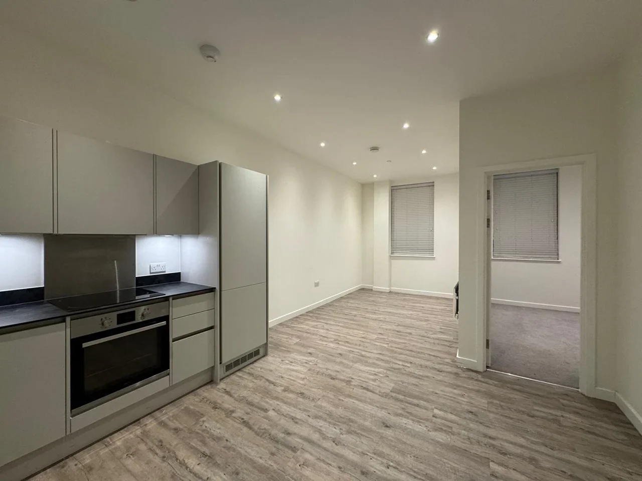 Flat London Road in Borough of Spelthorne