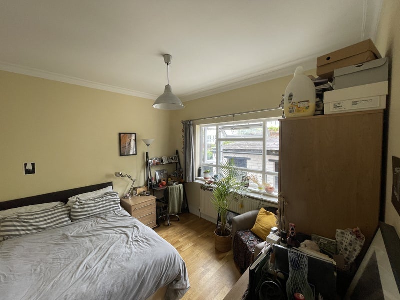 Room Fordwych Road in Greater London
