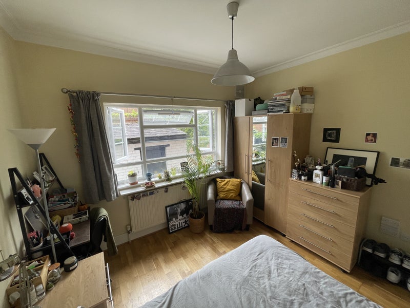 Room Fordwych Road in Greater London