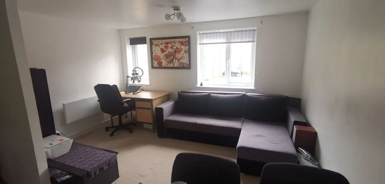 Flat Bramley Court in Dunstable