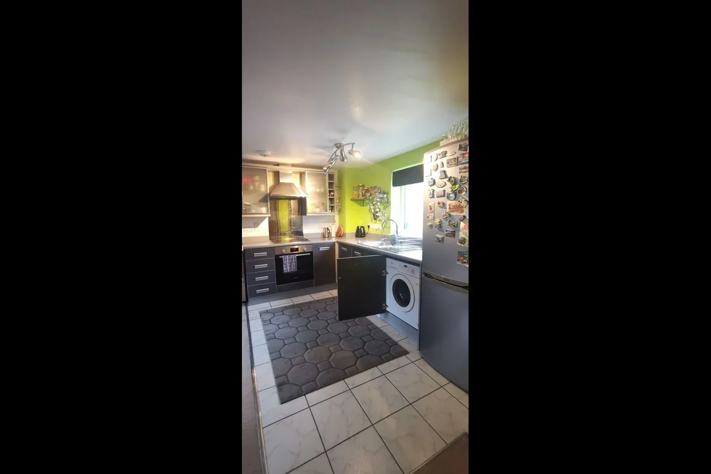 Flat Bramley Court in Dunstable