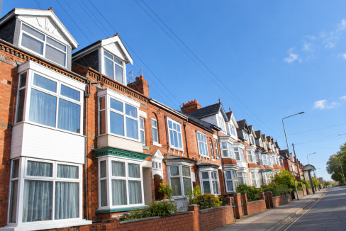 Flat Glenfield Road in Leicester