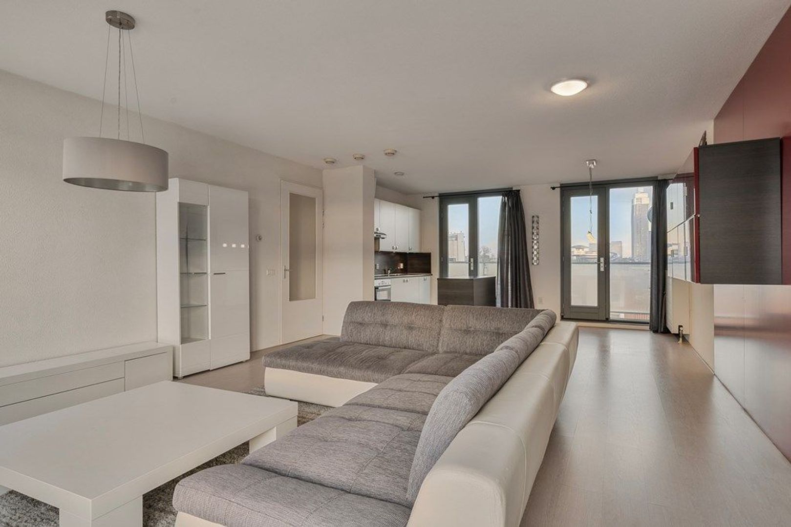 Appartement Maashaven N.z. 579 in Rotterdam