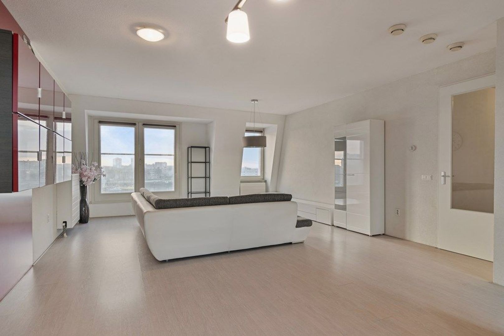 Appartement Maashaven N.z. 579 in Rotterdam