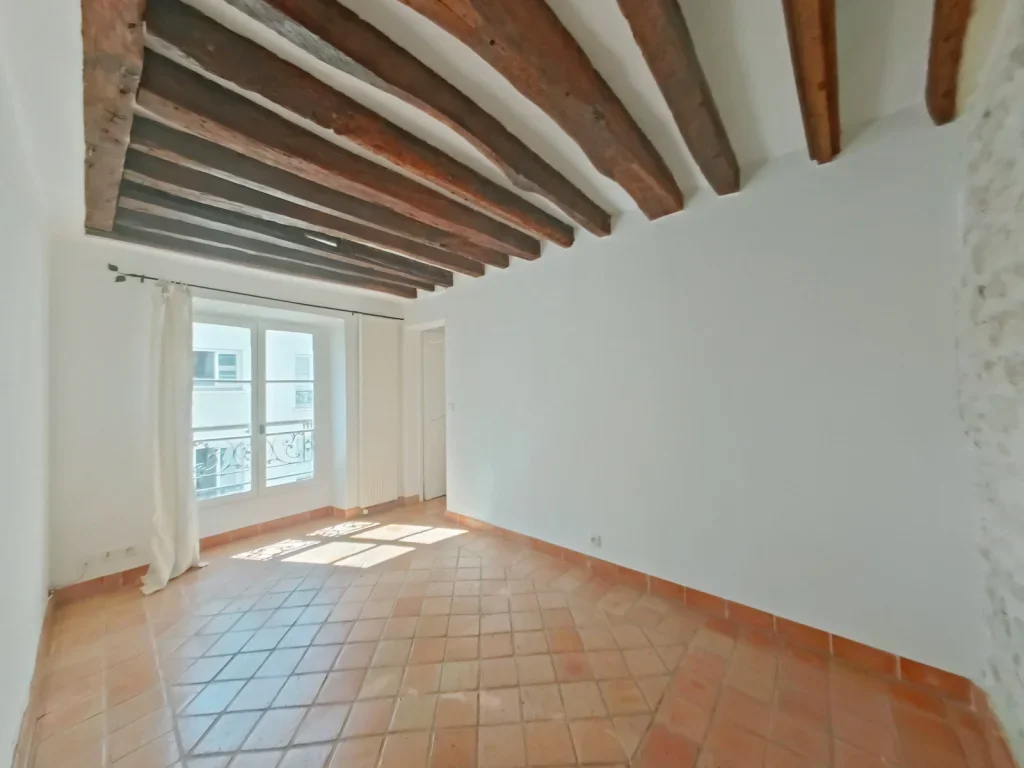 Flat Rue George Eastman in Paris