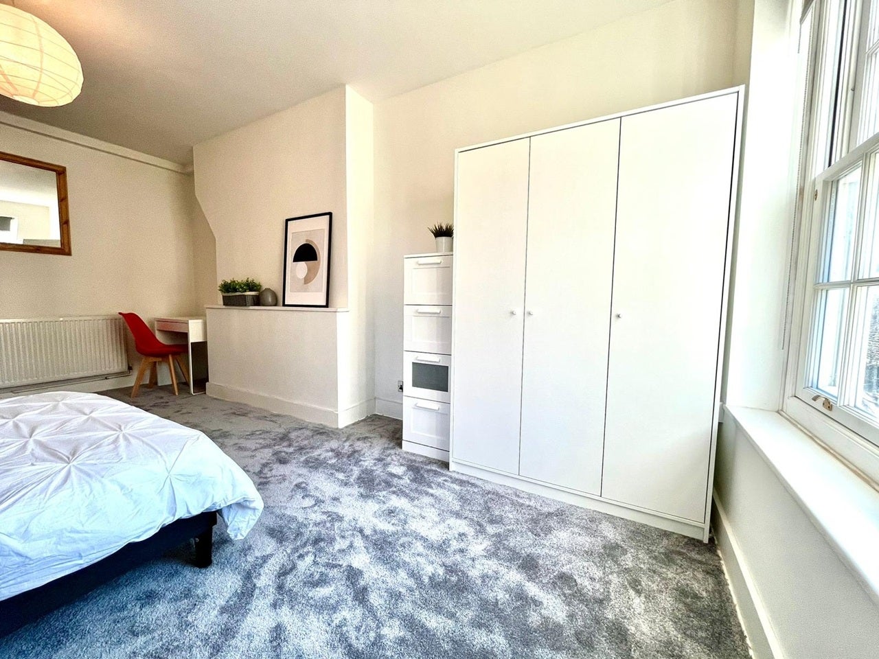 Room Newburn Street in Greater London