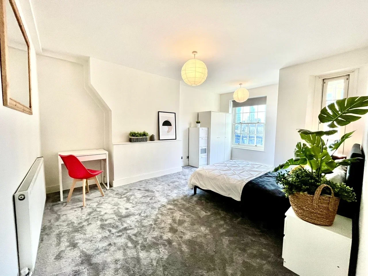 Room Newburn Street in Greater London