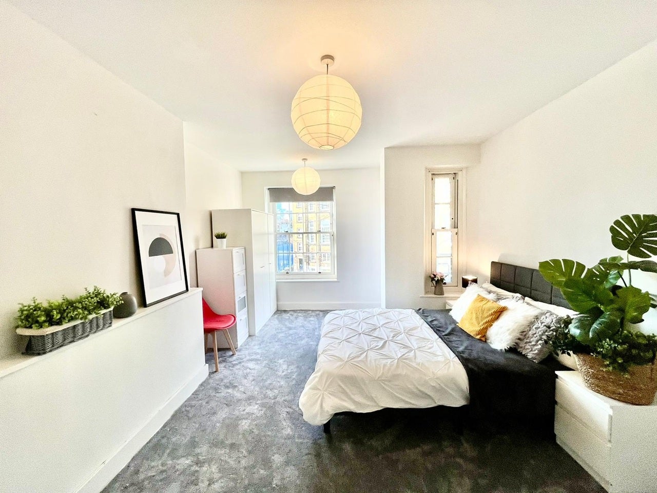 Room Newburn Street in Greater London
