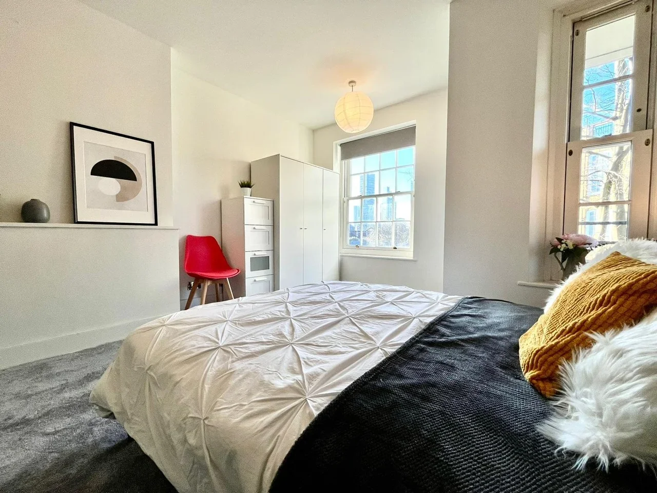 Room Newburn Street in Greater London