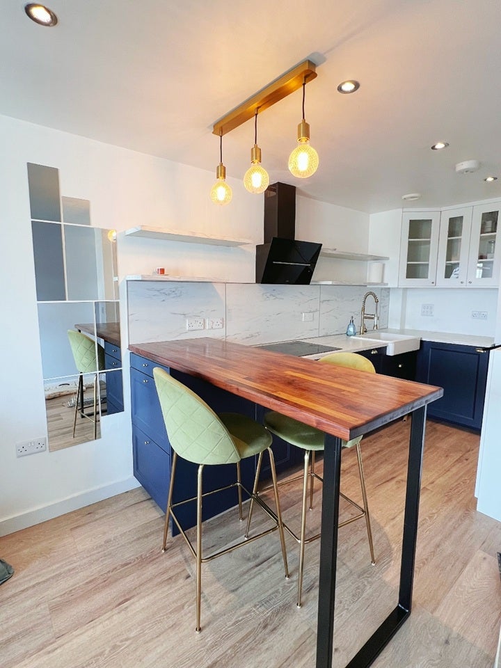 Flat Rectory Road in Greater London