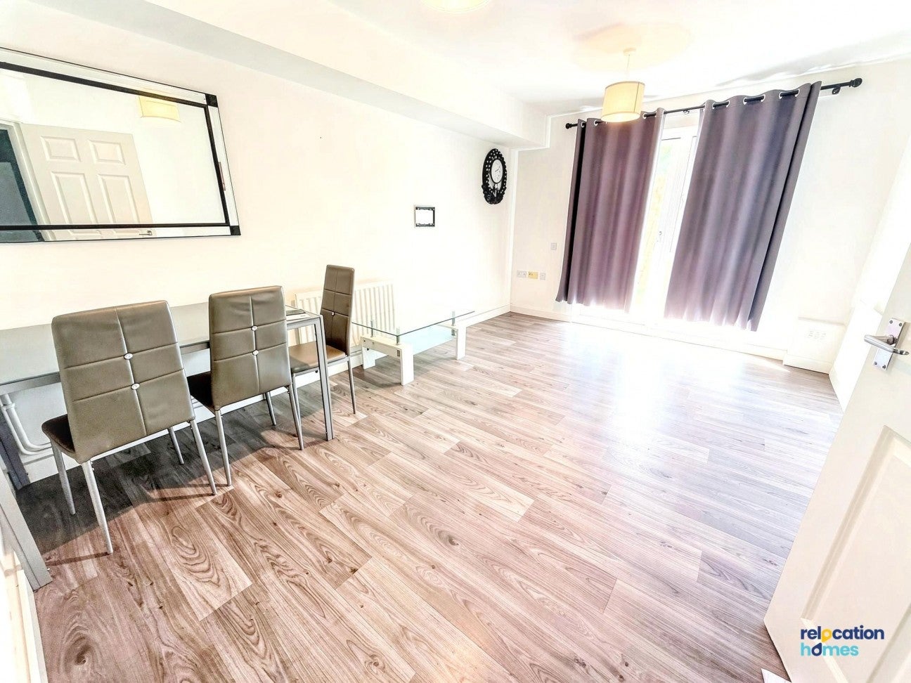 Flat Johnby Close in Greater London