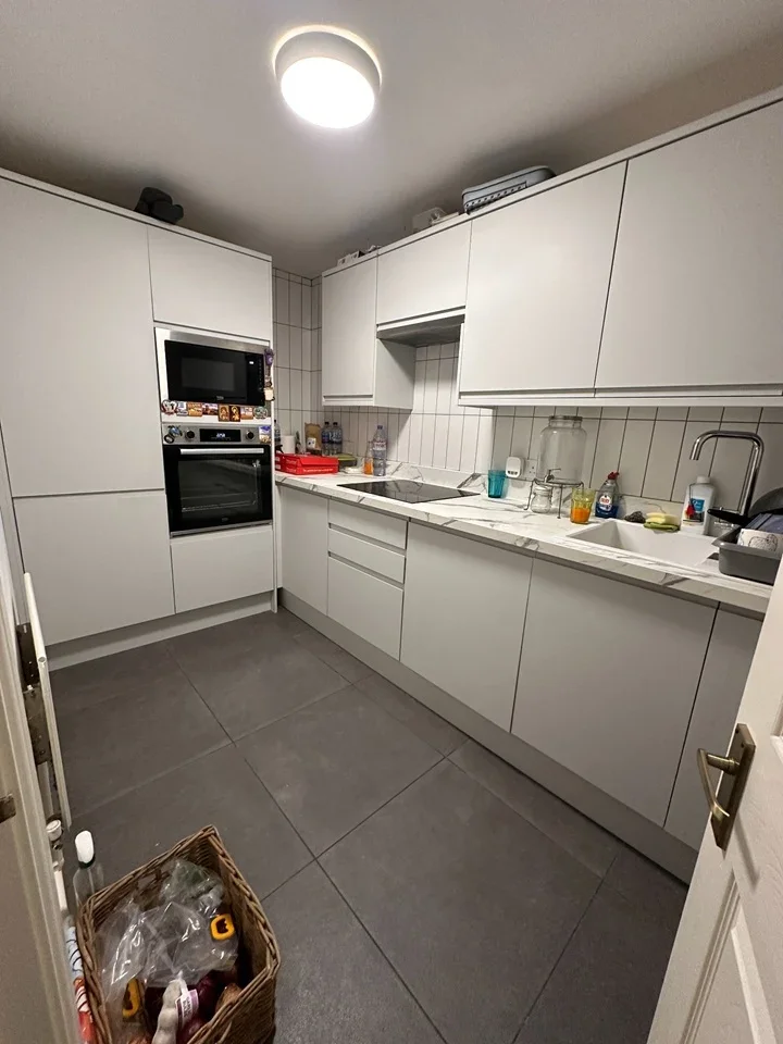 Room Stewart Street in Greater London
