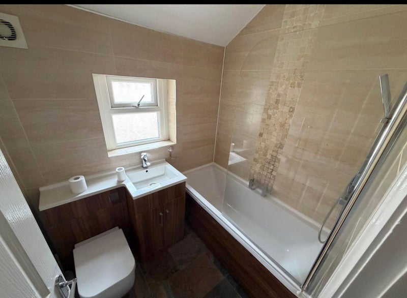 Room Frederick Road in Birmingham