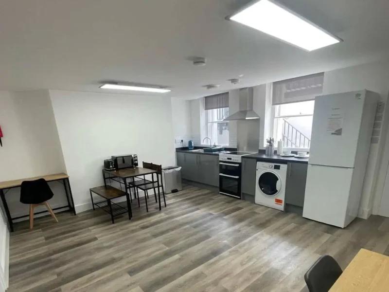 Room Guilford Street in Greater London
