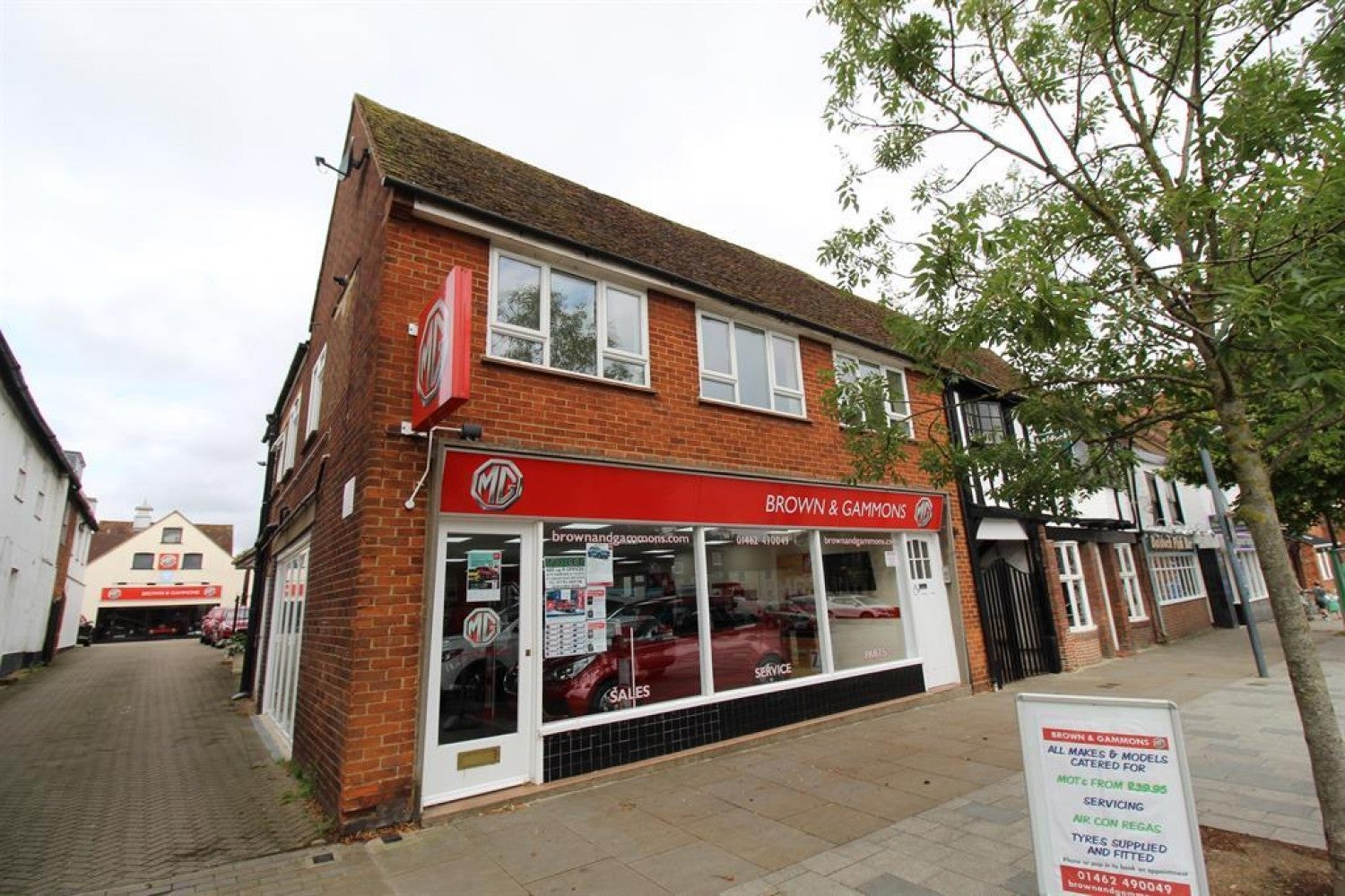 Flat High Street in North Hertfordshire