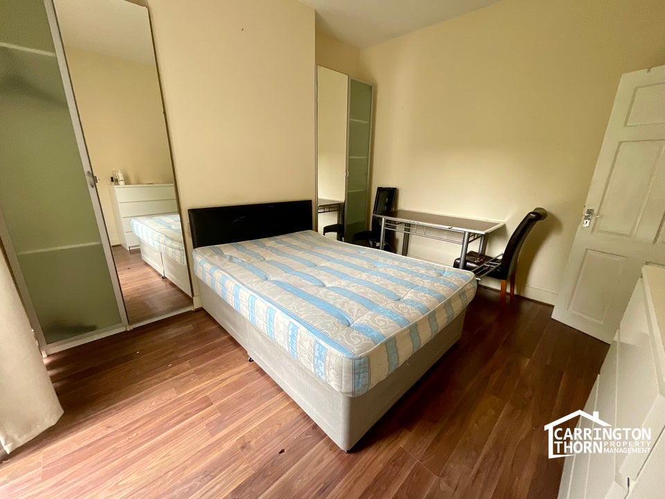 Room Margery Park Road in Greater London