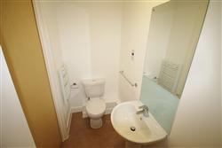 Flat Westby Road in Bournemouth