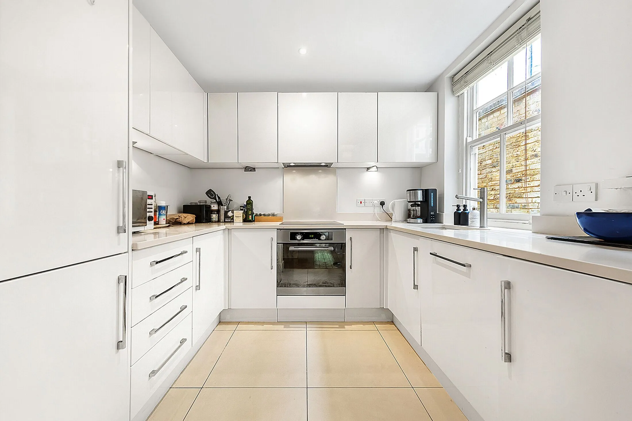 Flat Briarwood Road in Greater London