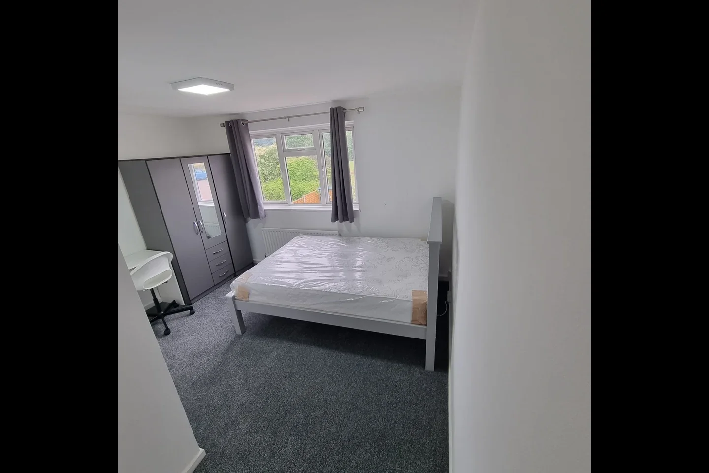 Room Coltsfoot Place in Milton Keynes