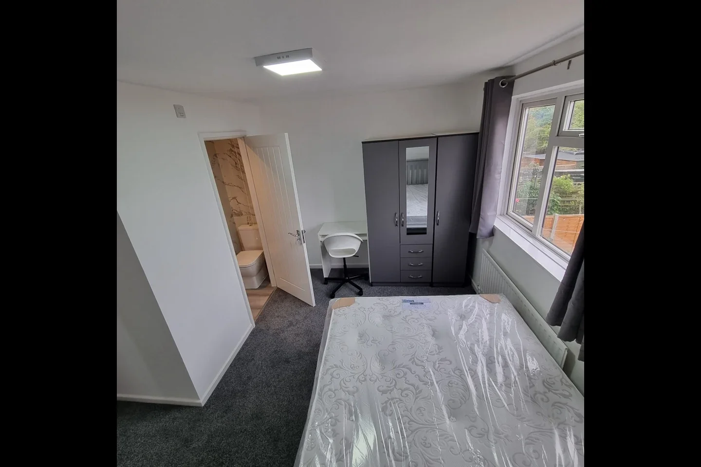 Room Coltsfoot Place in Milton Keynes
