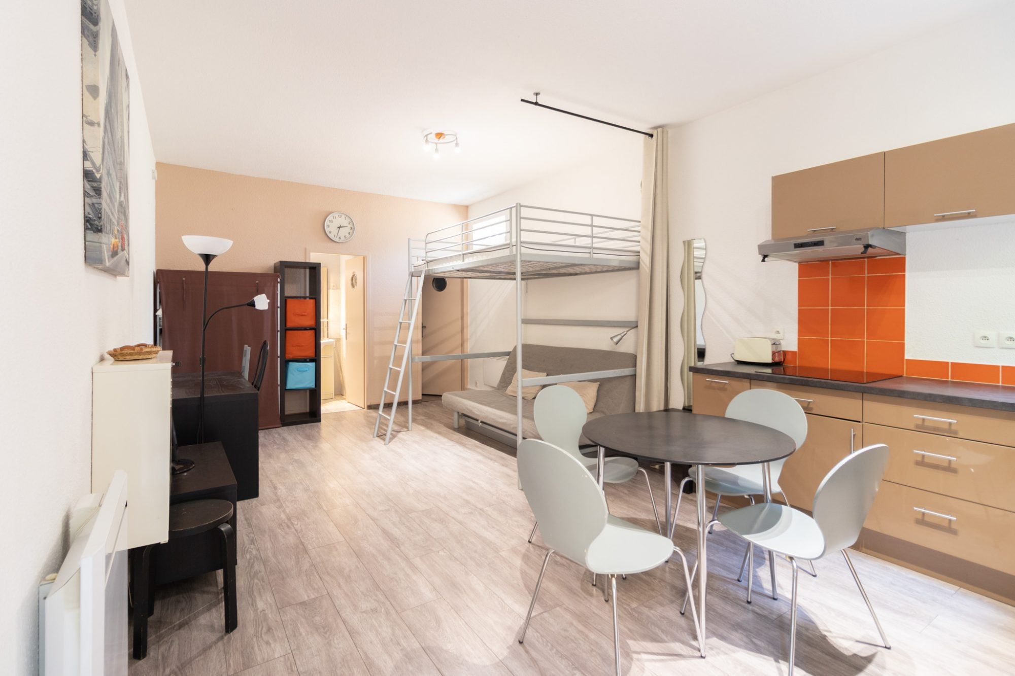 Flat Avenue Aristide Briand in Le Bouscat