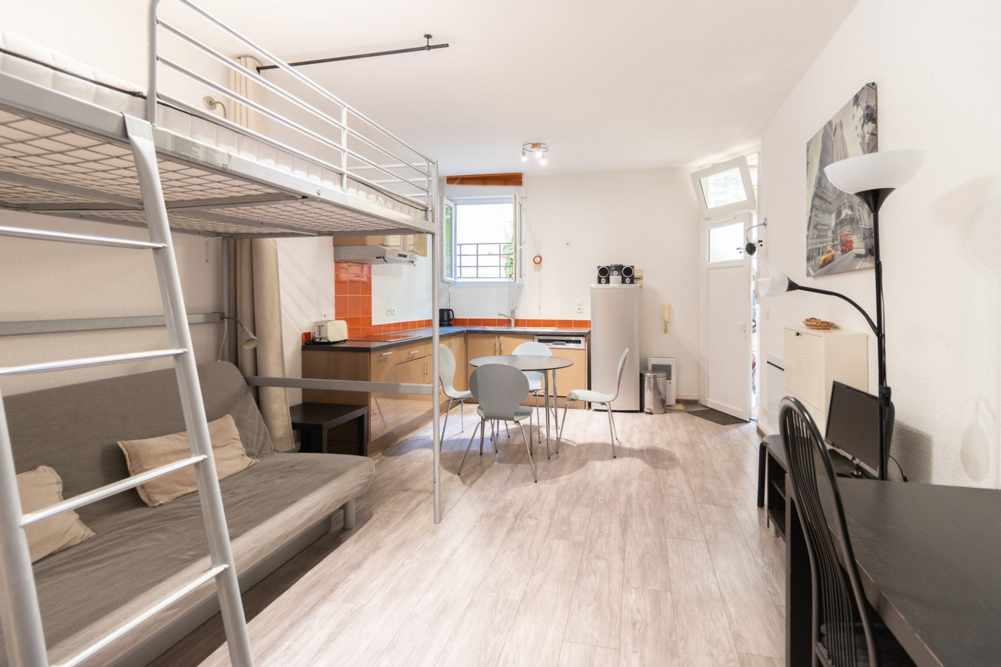 Flat Avenue Aristide Briand in Le Bouscat