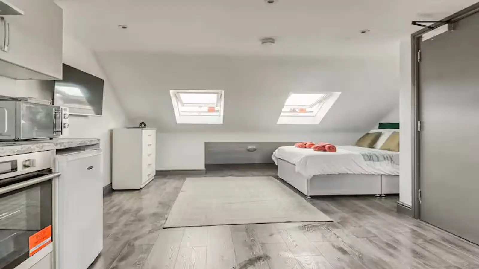 Flat Prestbury Road in Birmingham