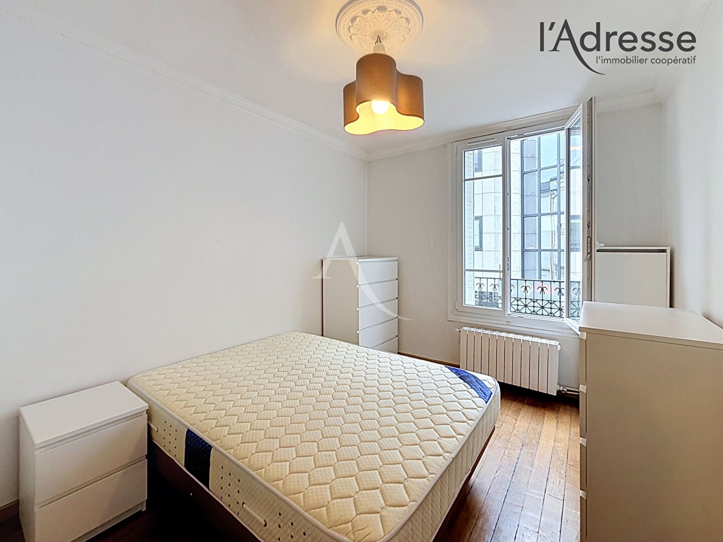 Flat Rue Honoré d'Estienne d'Orves in Suresnes