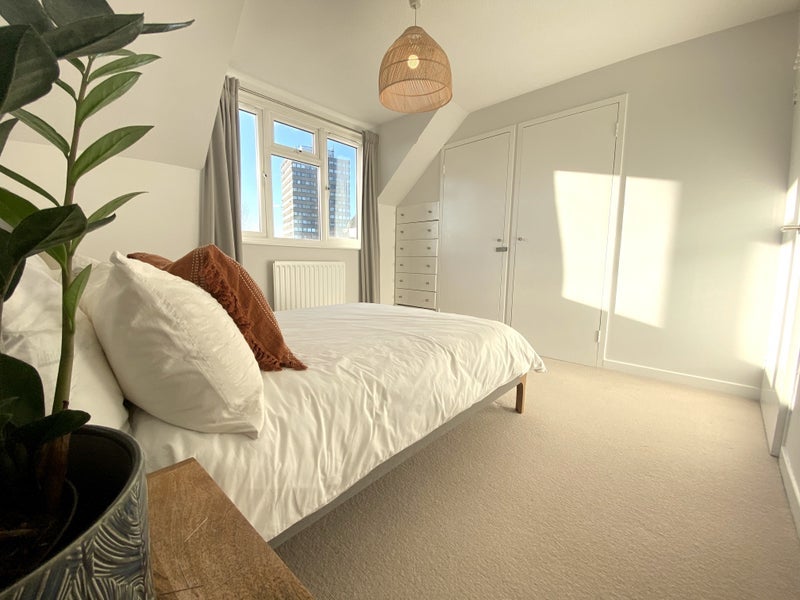 Flat York Road in Greater London