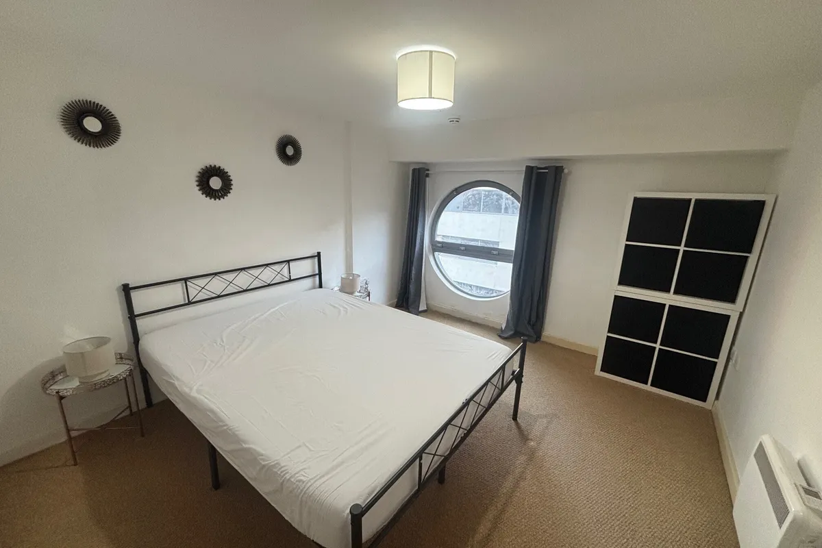 Flat Beckhampton Street in Swindon