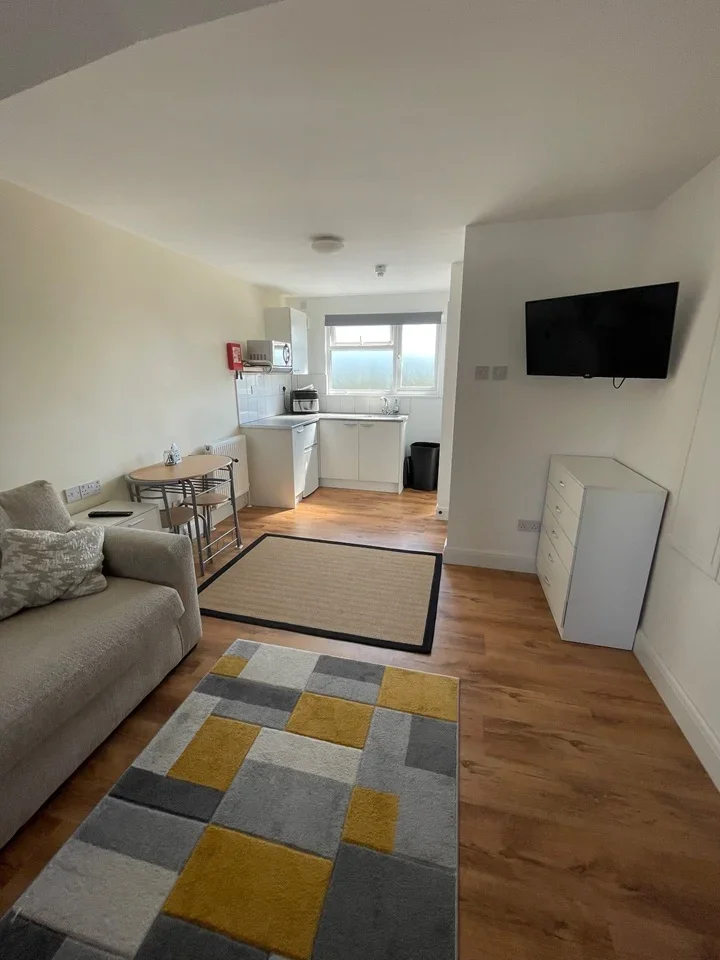 Room London Road in Swanley