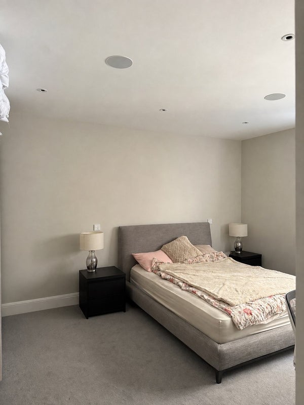 Room Andrew's Crosse in City of Westminster