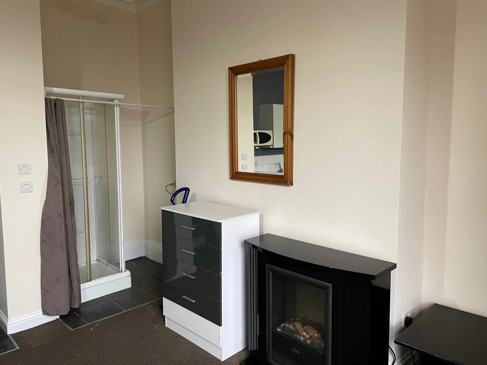 Flat Balmoral Place in Calderdale