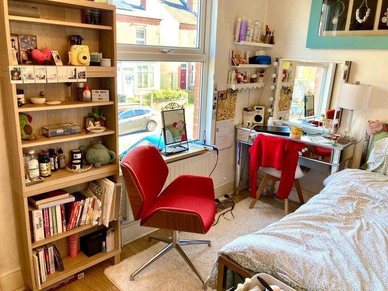 Room Rowheath Road in Birmingham