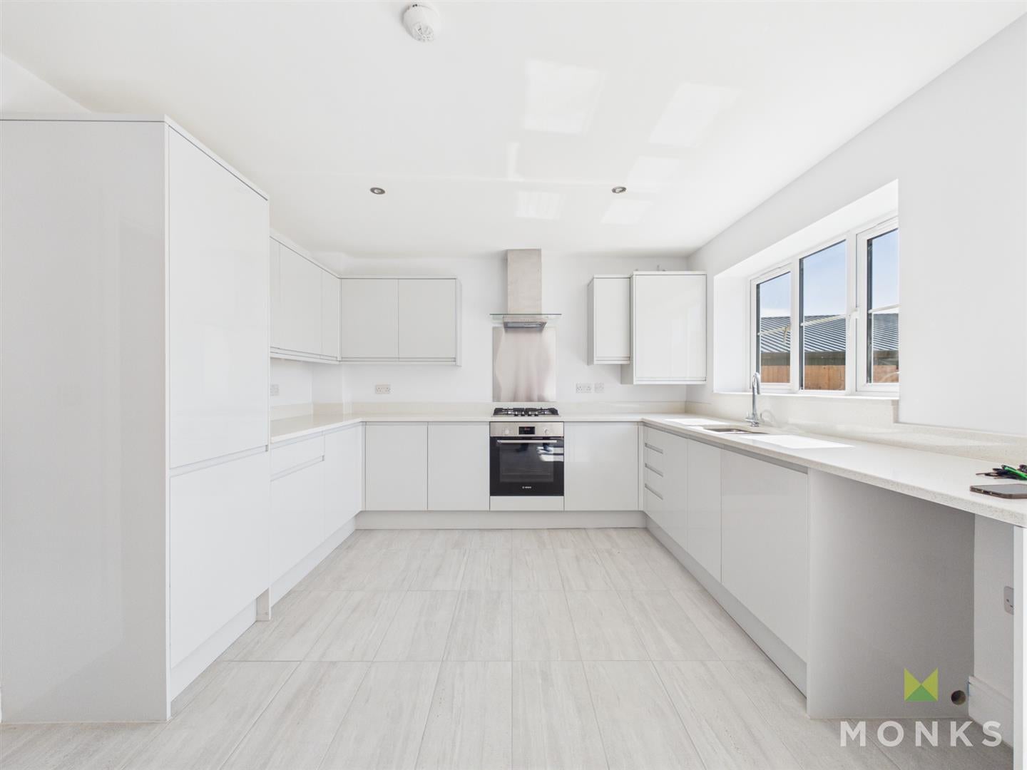 House Kingfisher Way in Morda