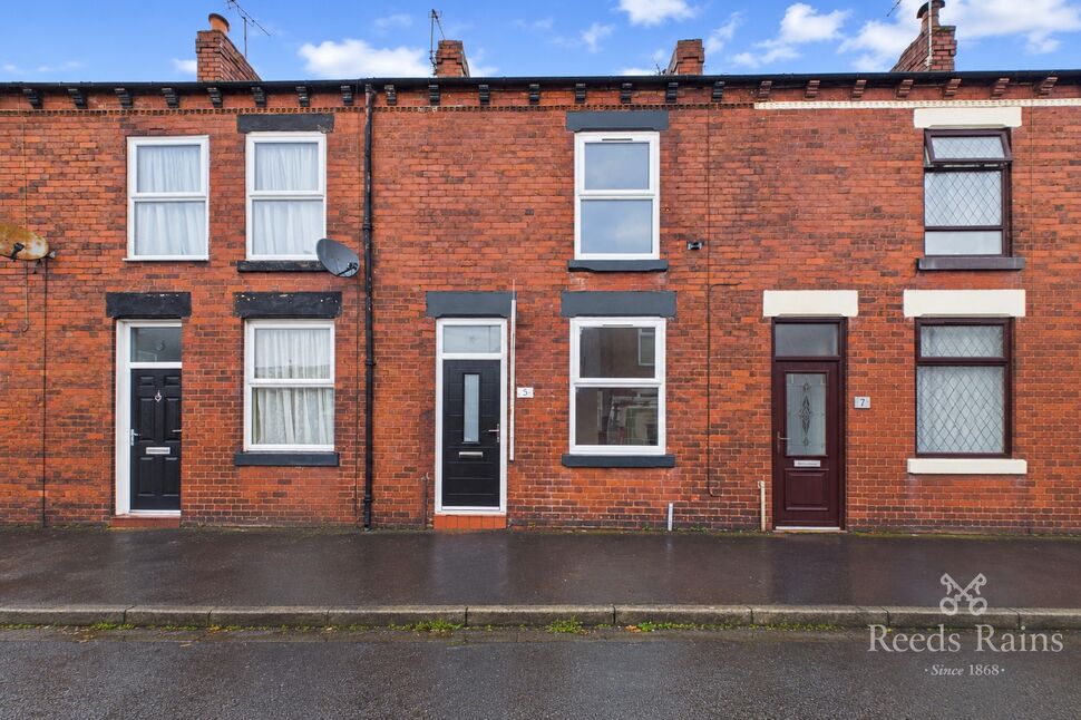 House Haworth Street in Hindley
