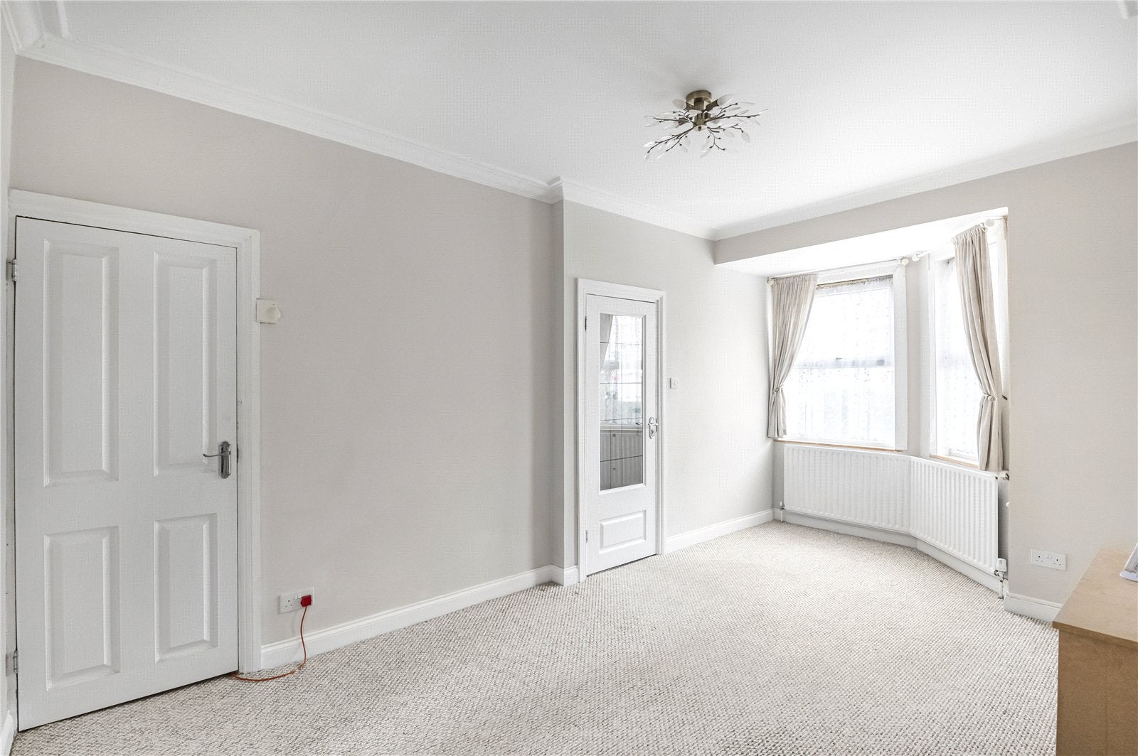 Flat Derinton Road in Greater London