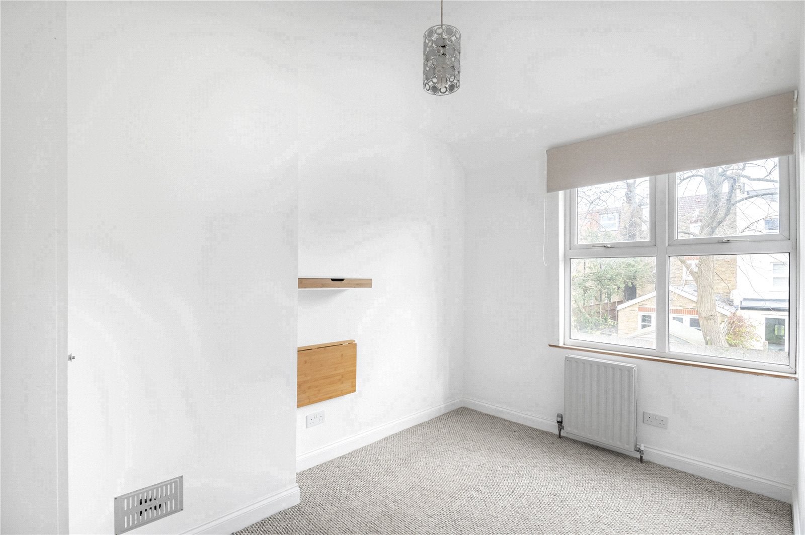 Flat Derinton Road in Greater London