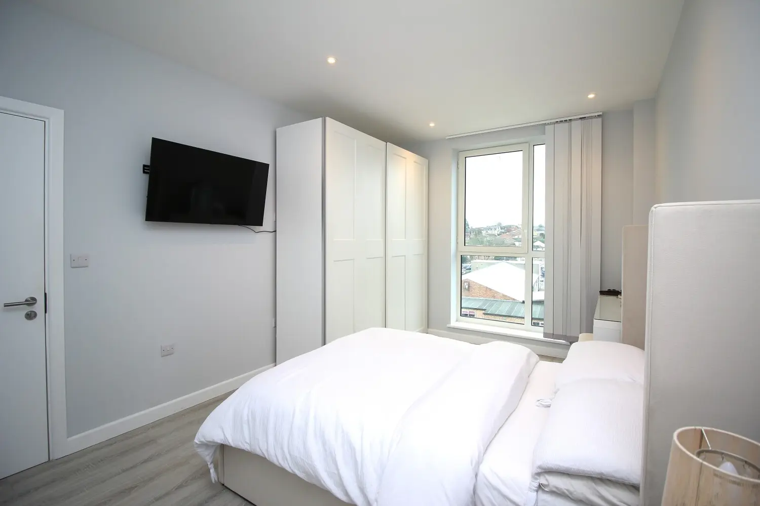 Flat Radford Way in Billericay