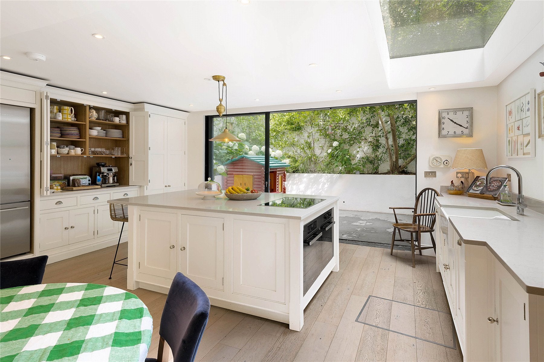 House Warriner Gardens in Greater London